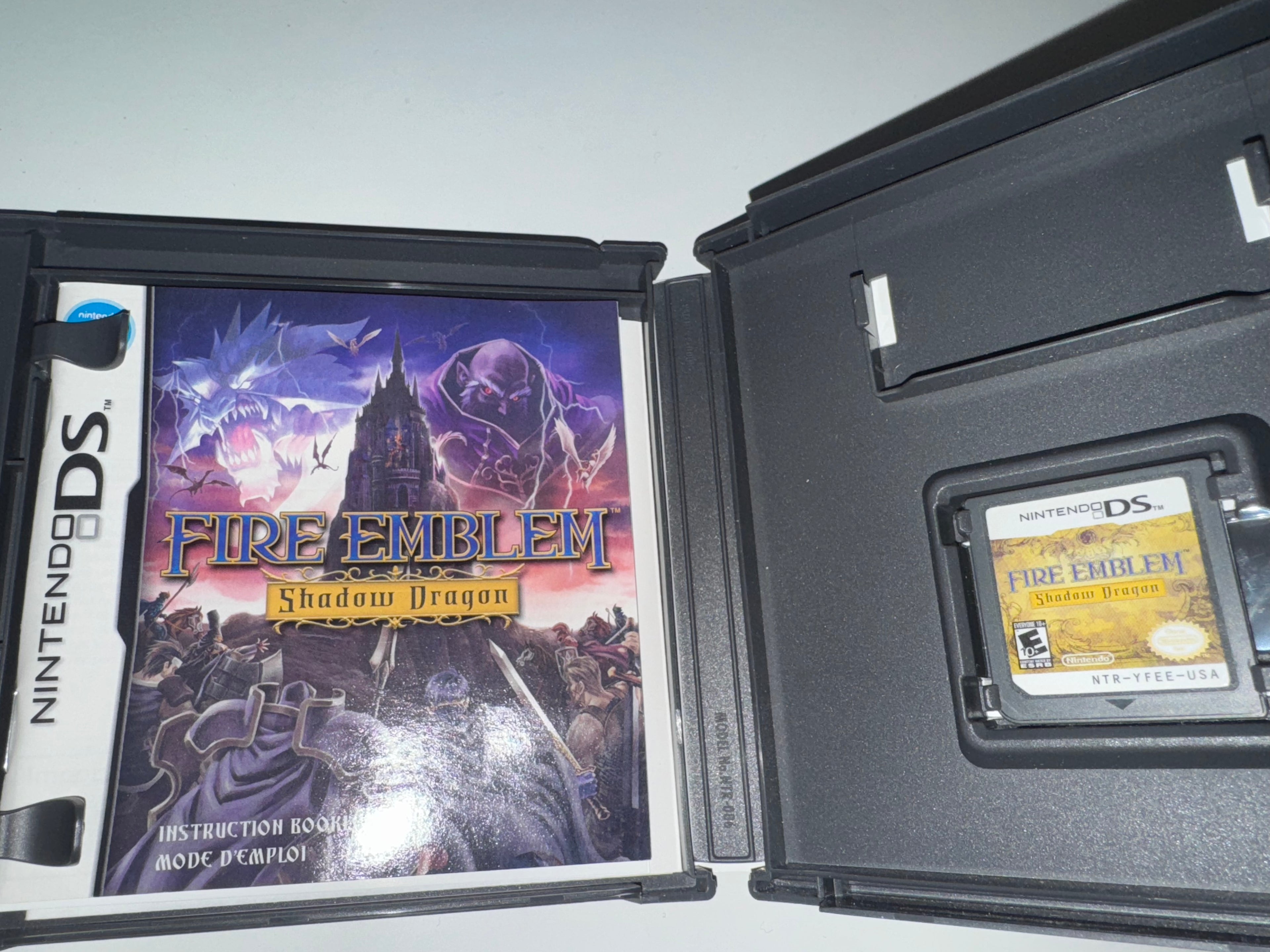 Fire Emblem: Shadow Dragon (Nintendo DS, 2009) CIB COMPLETE DS
