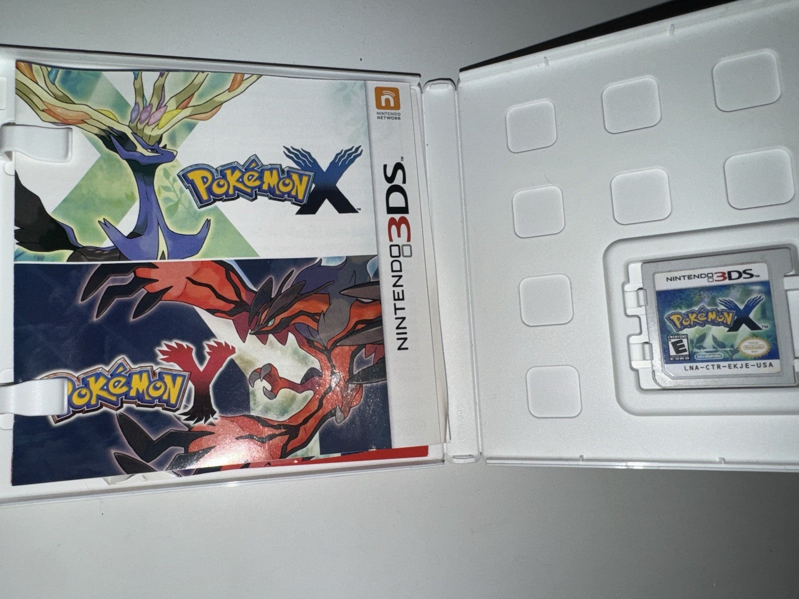Pokemon X (Nintendo 3DS, 2013) CIB COMPLETE 3DS