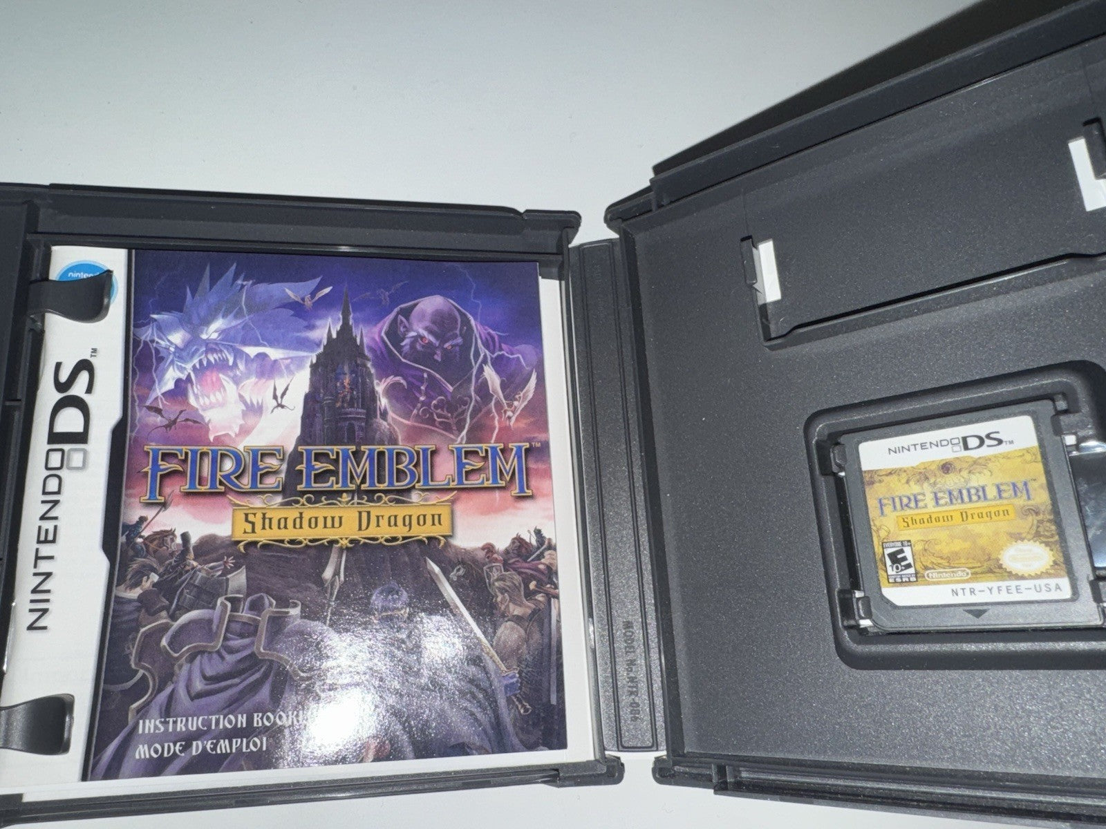 Fire Emblem: Shadow Dragon (Nintendo DS, 2009) CIB COMPLETE DS
