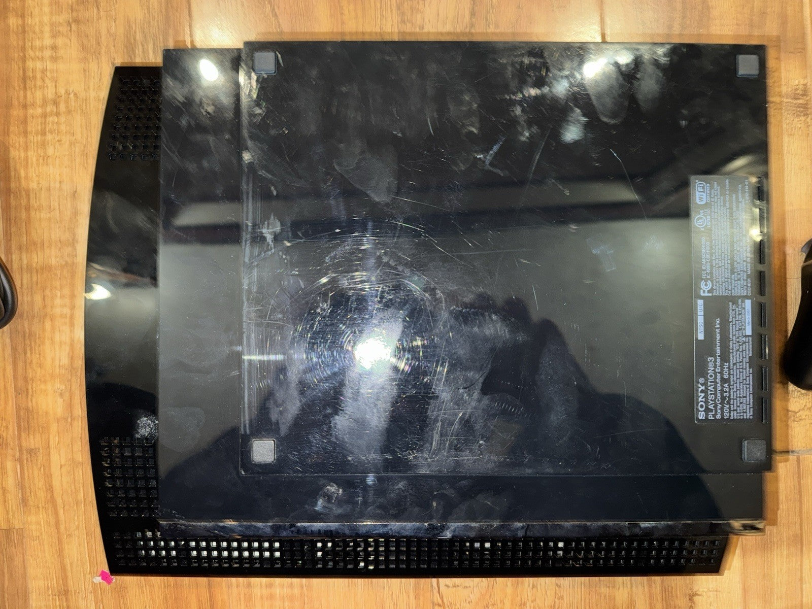 Sony PlayStation 3 PS3 CECHE01 80GB Console Backwards Compatible W/Controller