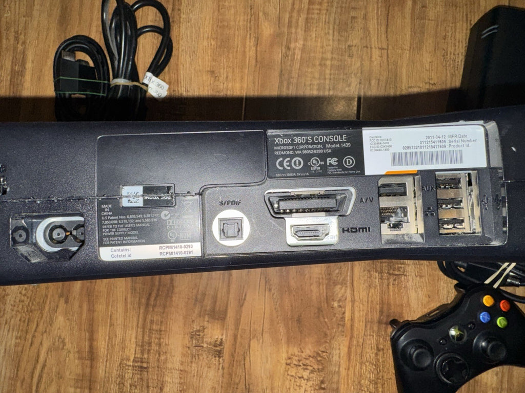 Microsoft Xbox 360 250GB Matte Black Console W/ Games,Controller And Cables