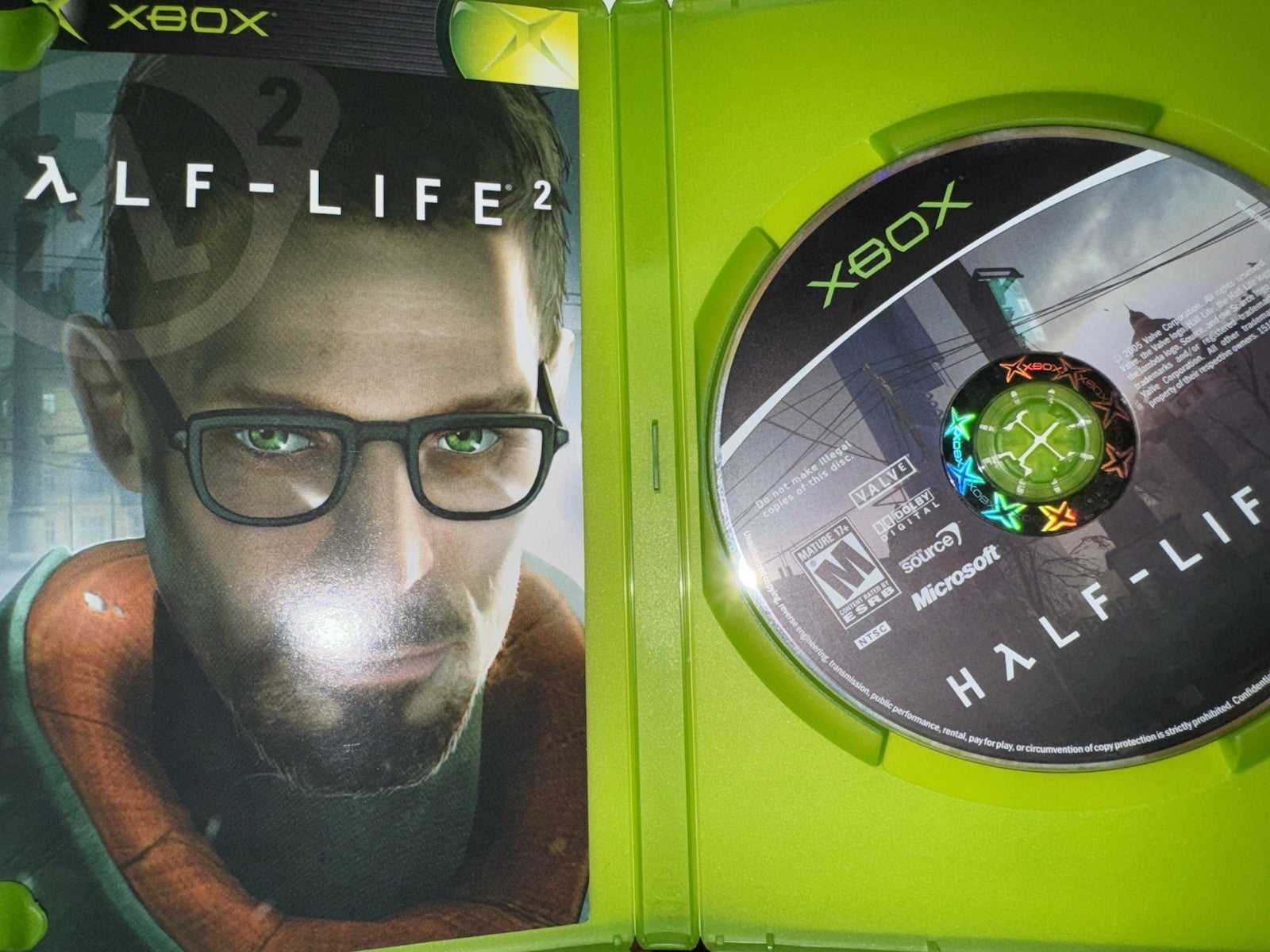 Half-Life 2 (Microsoft Xbox, 2005) CIB COMPLETE + MANUAL OG XBOX XB