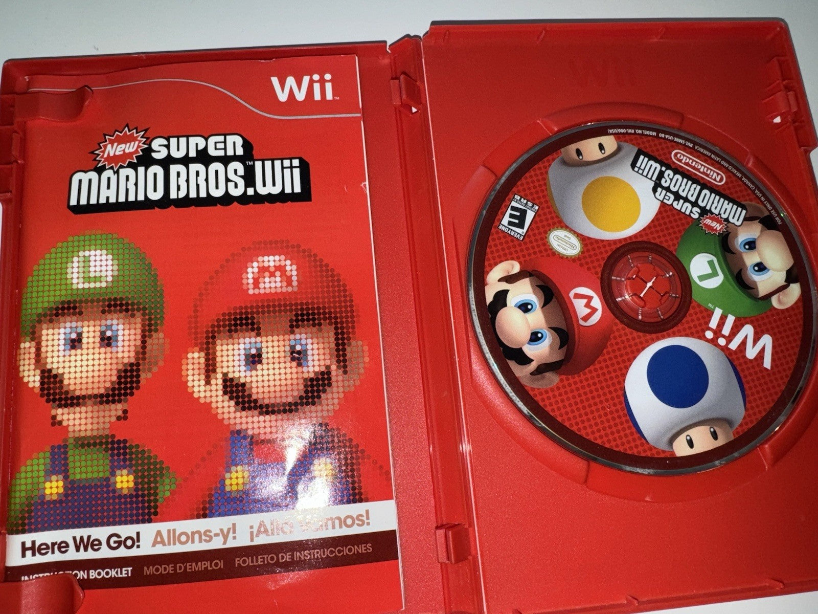 New Super Mario Bros. Wii (Nintendo Wii, 2009) CIB COMPLETE WII