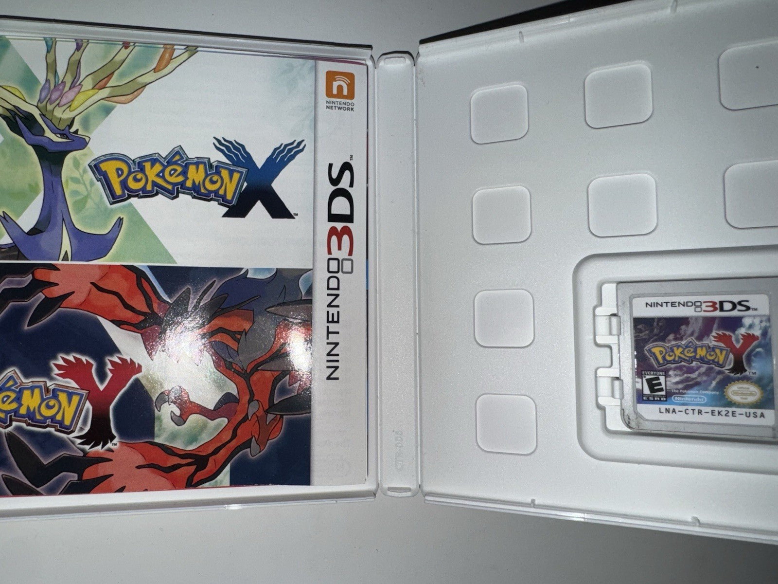Pokemon Y (Nintendo 3DS, 2013) CIB Complete 3DS