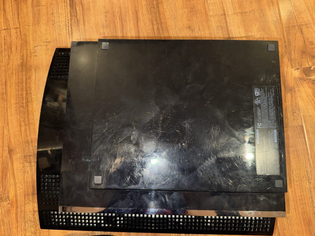 Sony PlayStation 3 PS3 CECHA01 60GB Console Backwards Compatible W/Controller