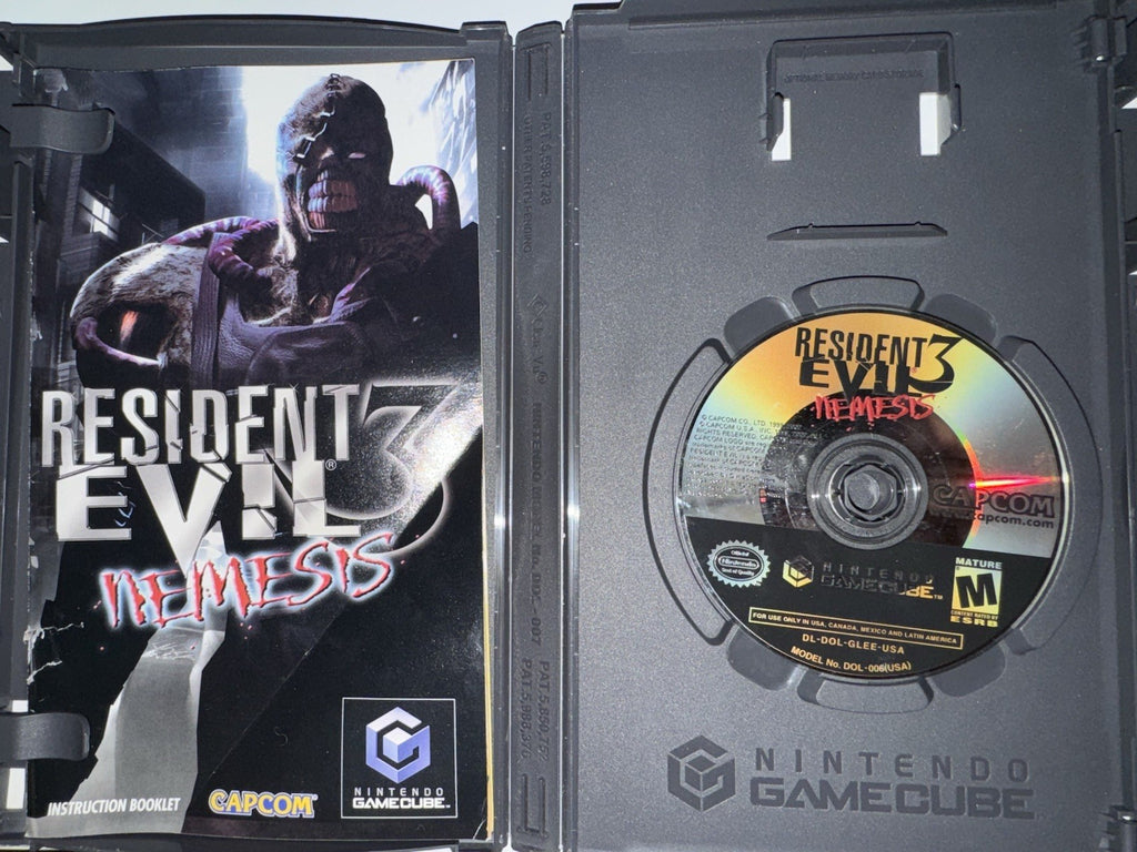 Resident Evil 3: Nemesis (Nintendo GameCube, 2003) CIB COMPLETE + MANUAL GC