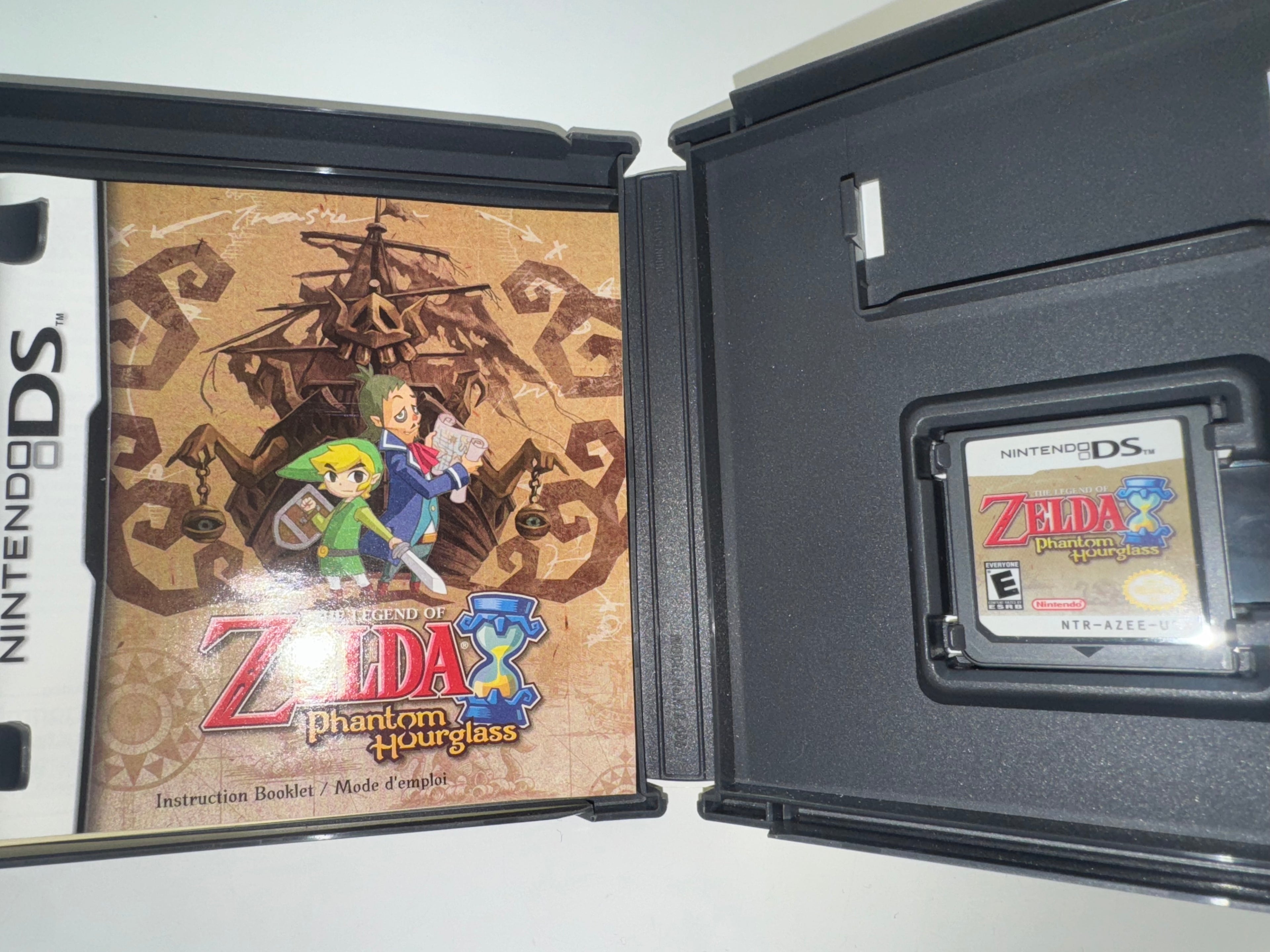 The Legend of Zelda: Phantom Hourglass (Nintendo DS, 2007) CIB COMPLETE DS